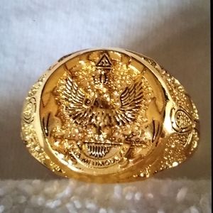 Men's gold vermeil ring size 10